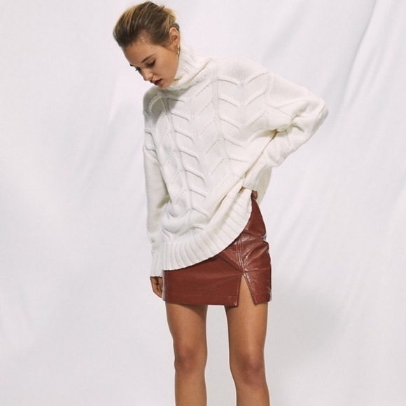 Aritzia WILFRED Champeaux 100% Merino Wool Cable-Knit Sweater Women's Size XXS - Picture 2 of 16